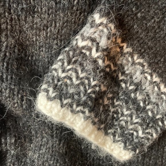 Icelandic Wool Cardigan - Picture 3 of 8